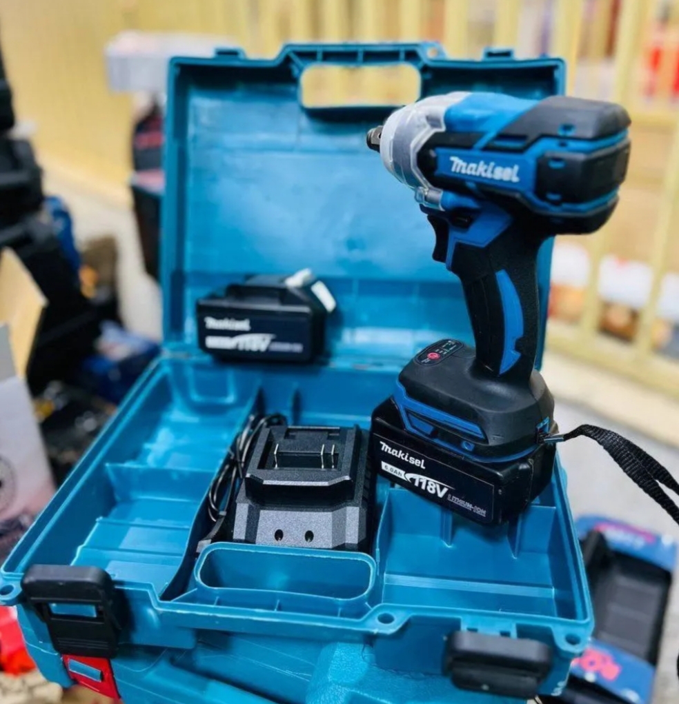 بکس شارژی براشلس ۱۱۸ ولت دوباتری طرح ماکیتا مدل 118V